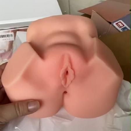 Búp bê tình yêu silicon có cơ bụng như thật