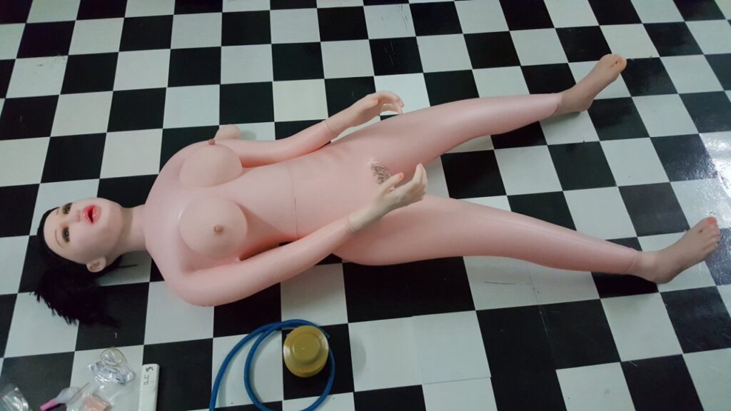 Bán Búp bê tình dục bơm hơi mở miệng có rung rên giá sỉ