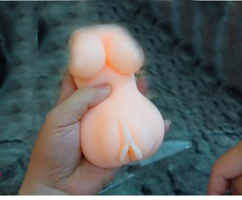 Review Búp bê silicon mini cầm tay nhỏ gọn loại tốt Review Búp bê silicon mini cầm tay nhỏ gọn loại tốt