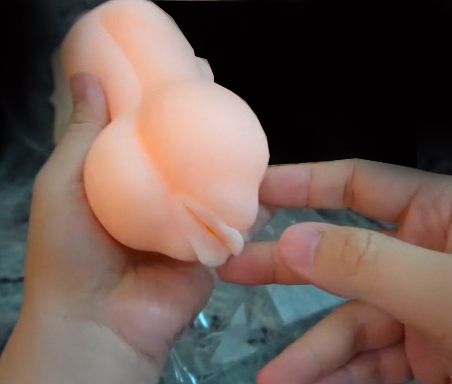 Review Búp bê silicon mini cầm tay nhỏ gọn loại tốt Review Búp bê silicon mini cầm tay nhỏ gọn loại tốt